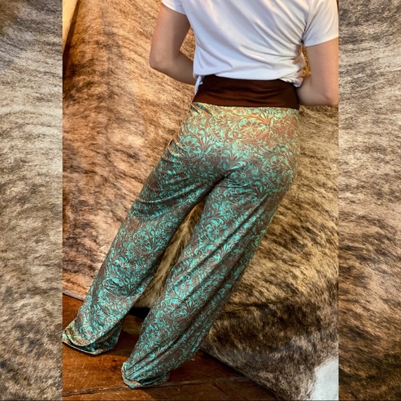 Tooled Turquoise Palazzo Pants - Picture 5 of 6
